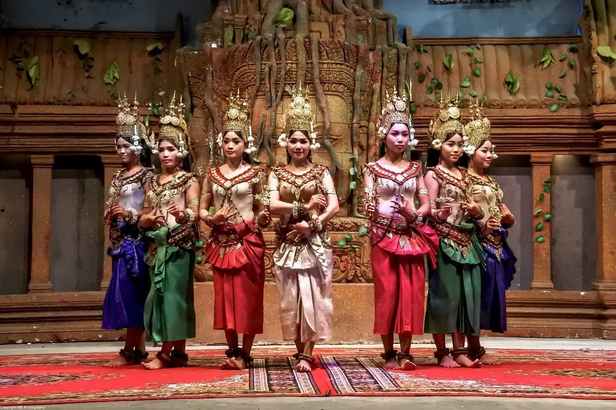 mengenal-budaya-khmer-lewat-tarian-apsara